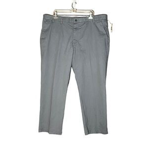 NWT! Izod chinos in smoked Pearl. Size 44x29